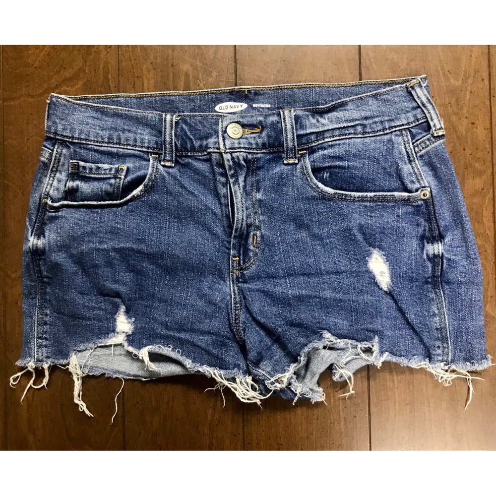 Old Navy Boyfriend Distressed Denim Shorts Medium Wash Blue Raw Hem Size 4